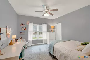 109 Grand View, Floresville, TX 78114 - Photo 25