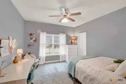 109 Grandview, Floresville, TX 78114 - Photo 25