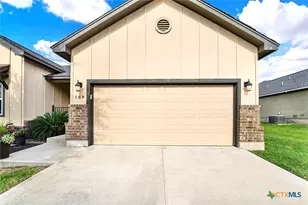 109 Grand View, Floresville, TX 78114 - Photo 5