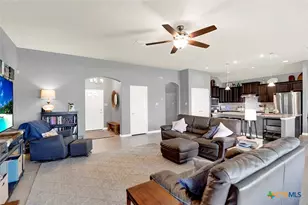 109 Grand View, Floresville, TX 78114 - Photo 11