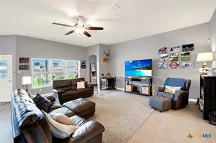 109 Grand View, Floresville, TX 78114 - Photo 9
