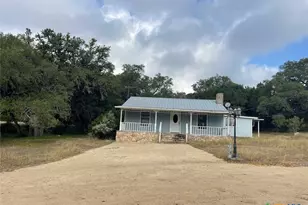 541 Buck Trail, Canyon Lake, TX 78133 - Photo 7