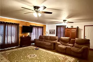 370 County Rd 4126, Lampasas, TX 76550 - Photo 21