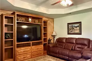 370 County Rd 4126, Lampasas, TX 76550 - Photo 25