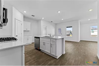 211 Las Lomas Drive, San Marcos, TX 78666 - Photo 11