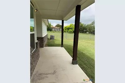 1211 W 6th Street, Lampasas, TX 76550 - Photo 23