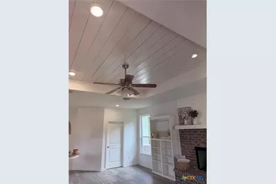 1211 W 6th Street, Lampasas, TX 76550 - Photo 5