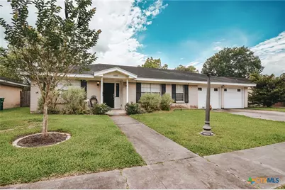 103 Kenilworth Glen Street, Victoria, TX 77904 - Photo 1