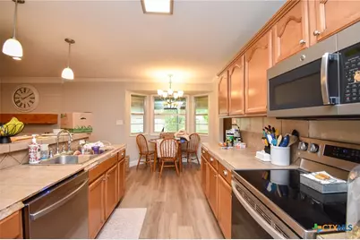 103 Kenilworth Glen Street, Victoria, TX 77904 - Photo 13
