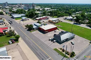 711 S 1st St, Temple, TX 76504 - Photo 1