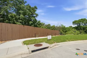 1329 River Place Dr, New Braunfels, TX 78130 - Photo 27