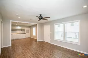 2003 Woodlawn St, Victoria, TX 77901 - Photo 3