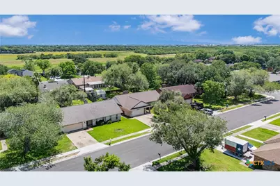 306 Beechwood Drive, Victoria, TX 77901 - Photo 29