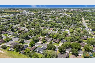 306 Beechwood Drive, Victoria, TX 77901 - Photo 27