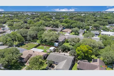 306 Beechwood Drive, Victoria, TX 77901 - Photo 37