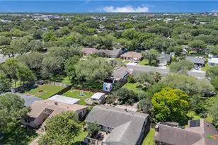 306 Beechwood Dr, Victoria, TX 77901 - Photo 37