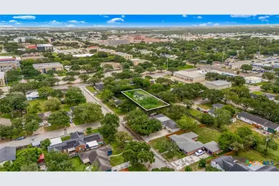 2306 Macarthur Street, Victoria, TX 77901 - Photo 5