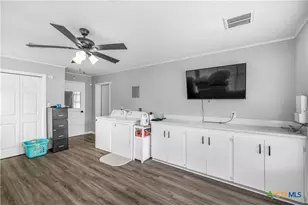 2306 Macarthur St, Victoria, TX 77901 - Photo 19