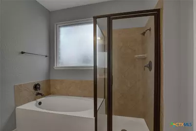 240 Oak Creek Way, New Braunfels, TX 78130 - Photo 5