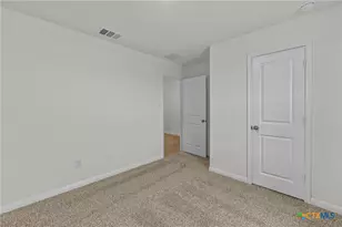 244 Flora Vista St, San Marcos, TX 78666 - Photo 5