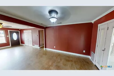 924 Holly Street, Copperas Cove, TX 76522 - Photo 5