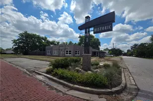 518 N 5th St, Temple, TX 76501 - Photo 1