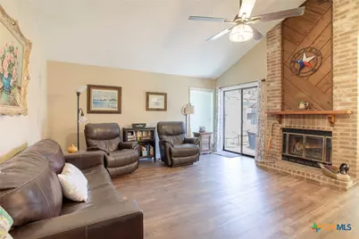 416 Roanoke Drive, Victoria, TX 77904 - Photo 5