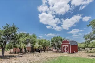 1421 Cottonwood Rd, Fischer, TX 78623 - Photo 21