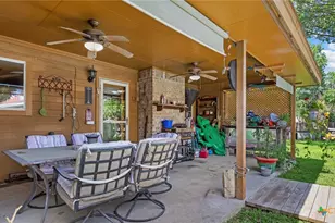 909 Queens Dr, New Braunfels, TX 78130 - Photo 35