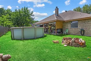 909 Queens Dr, New Braunfels, TX 78130 - Photo 29