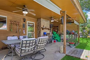 909 Queens Dr, New Braunfels, TX 78130 - Photo 31