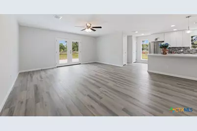 472 Hickory Forrest Drive, Seguin, TX 78155 - Photo 15