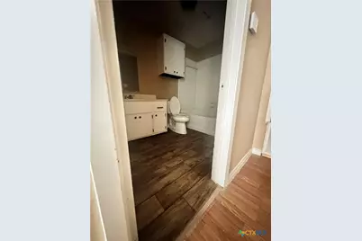 1010 Nelson, Yoakum, TX 77995 - Photo 13