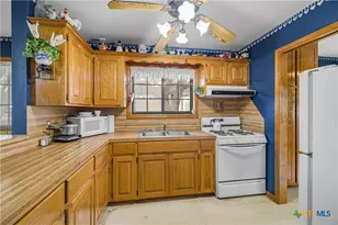 13644 Hwy 87 N, Nursery, TX 77976 - Photo 15