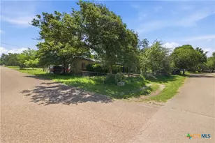 15 S Cliffwood Cir, Belton, TX 76513 - Photo 1