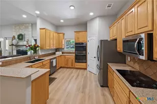 659 Winding View, New Braunfels, TX 78132 - Photo 7
