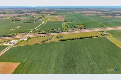 7794 US Highway 87, Victoria, TX 77905 - Photo 5