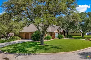 104 Trinity St, Yoakum, TX 77995 - Photo 45