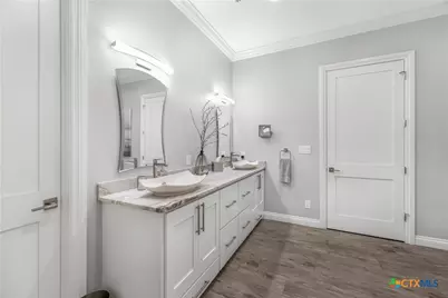 104 Trinity Street, Yoakum, TX 77995 - Photo 23