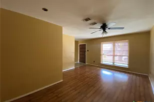 1613 Miranda Ave, Copperas Cove, TX 76522 - Photo 5