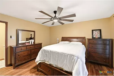 8293 Boenig Road, Seguin, TX 78155 - Photo 15