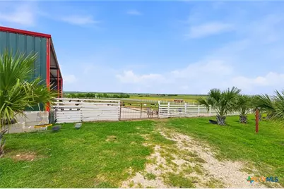 8293 Boenig Road, Seguin, TX 78155 - Photo 45