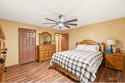 8293 Boenig Road, Seguin, TX 78155 - Photo 13
