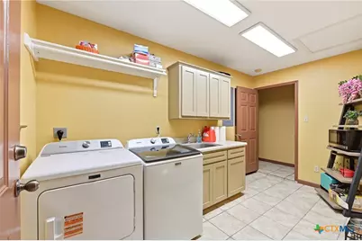8293 Boenig Road, Seguin, TX 78155 - Photo 19