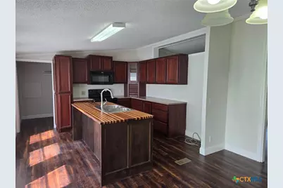 566 Gateway Circle, New Braunfels, TX 78130 - Photo 5