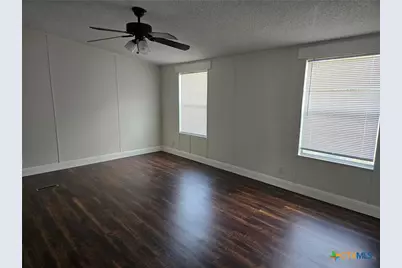 566 Gateway Circle, New Braunfels, TX 78130 - Photo 7