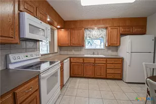 2001 Hannahawk Cir, Harker Heights, TX 76548 - Photo 7