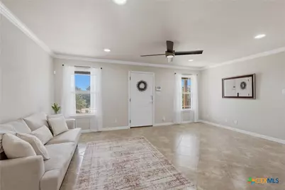 1427 Bonnyview Dr, Canyon Lake, TX 78133 - Photo 7