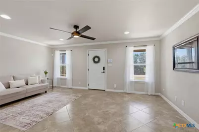 1427 Bonnyview Dr, Canyon Lake, TX 78133 - Photo 5