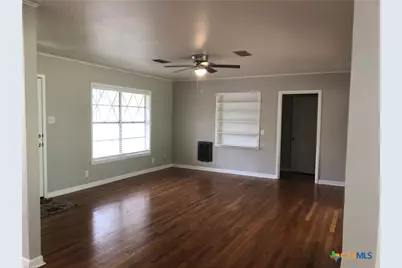 1175 Canyon Drive, New Braunfels, TX 78130 - Photo 5
